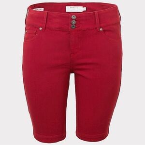 Torrid Red Super Stretch Bermuda Jegging Short 20